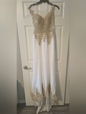 Babyonline Dress White & Gold Embroidered Formal Maxi Dress – Size S